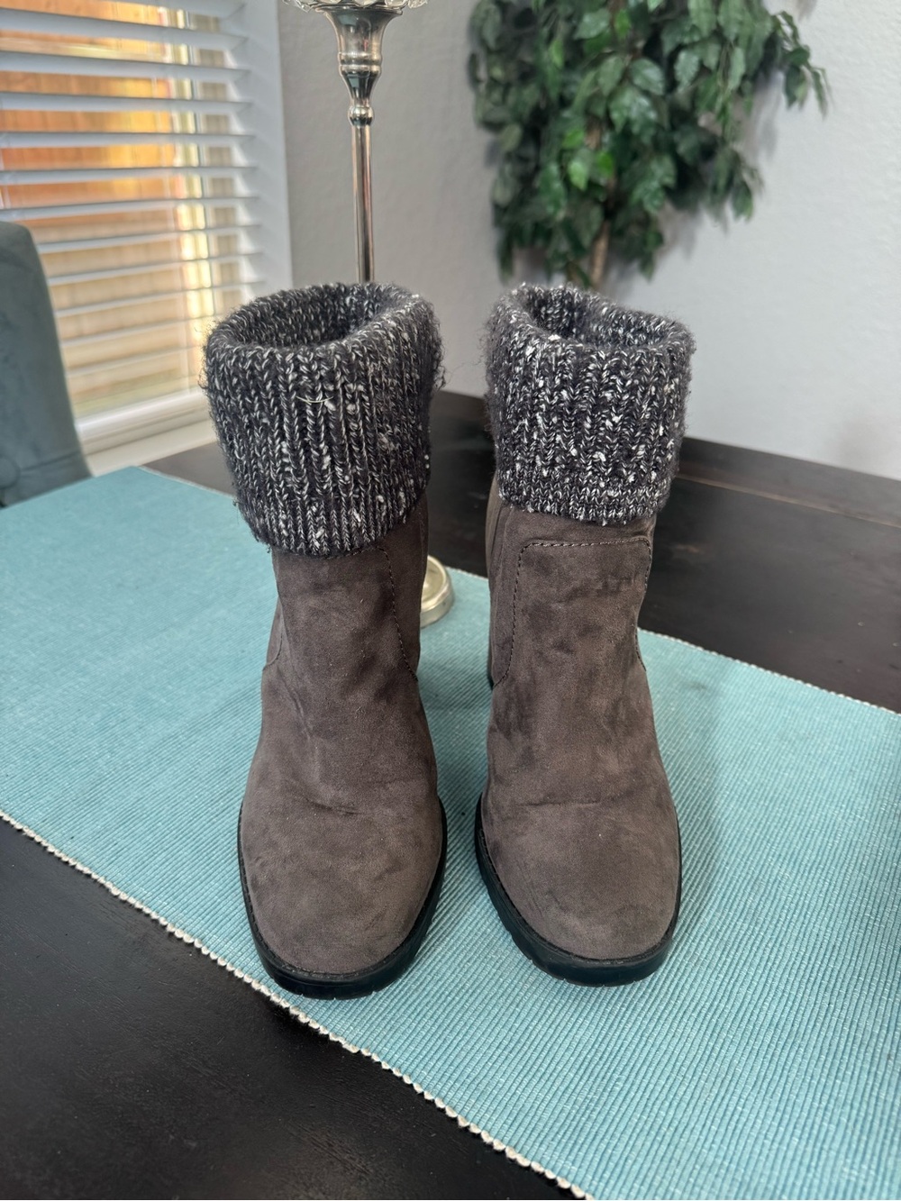 Circus by Sam Edelman Carter Knit Ankle Boot size 9